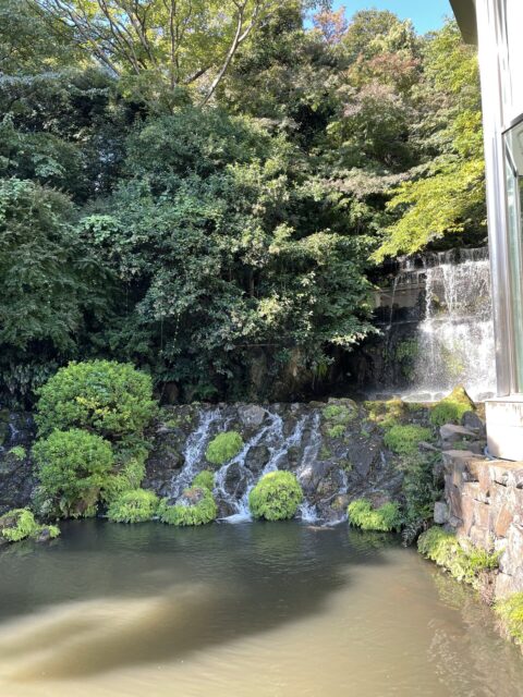 五丈滝（椿山荘の庭園）