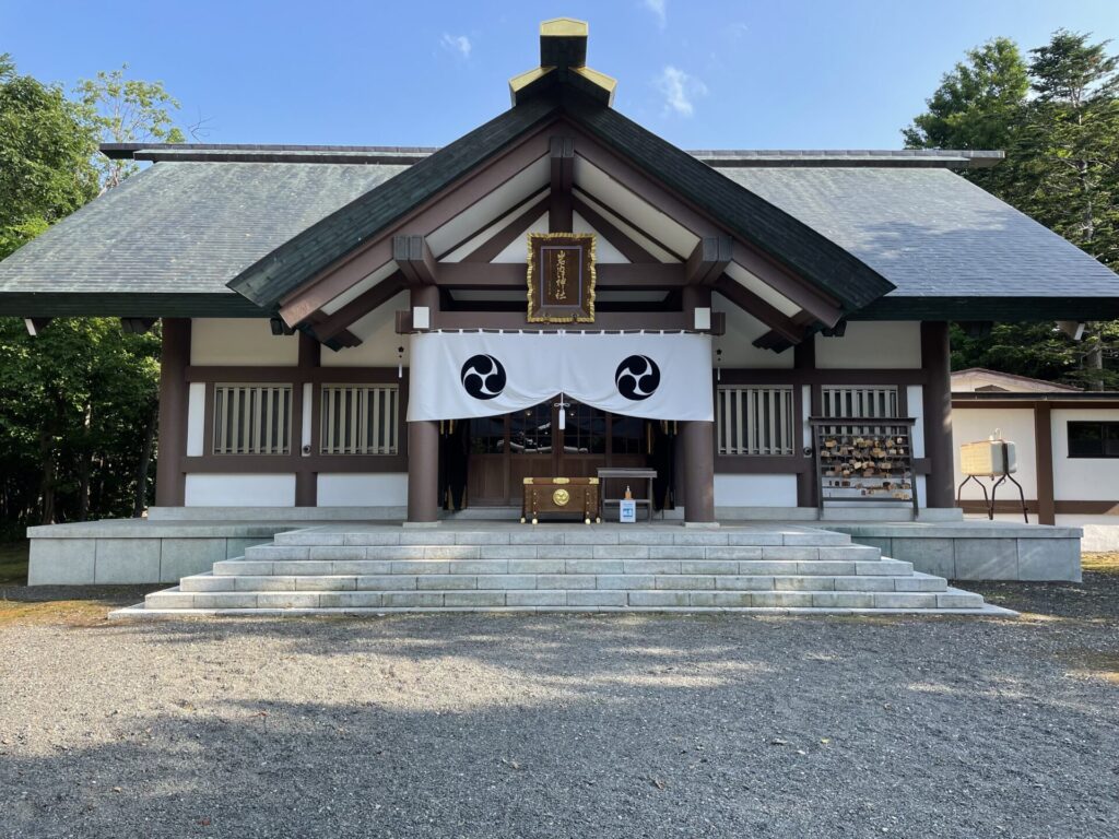 社殿（岩内神社）