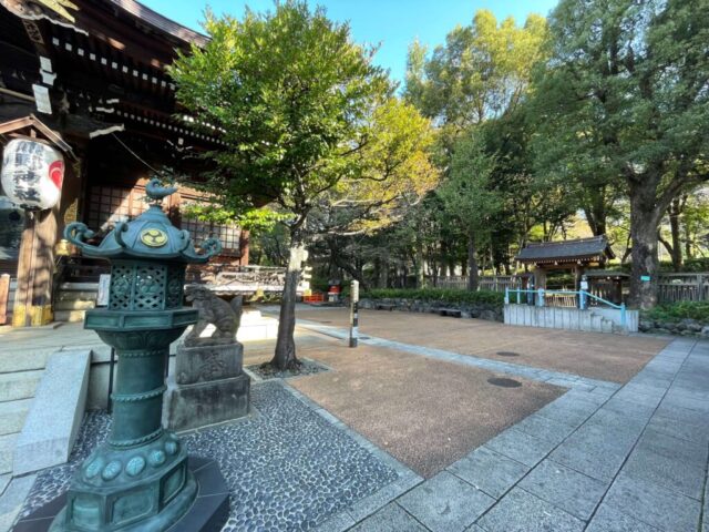 拝殿_右側（熊野神社）