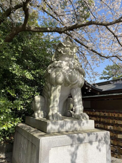 狛犬（寒川神社）