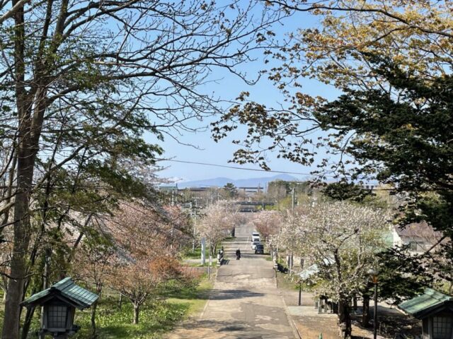 第三鳥居前→「第二鳥居」（岩内神社）