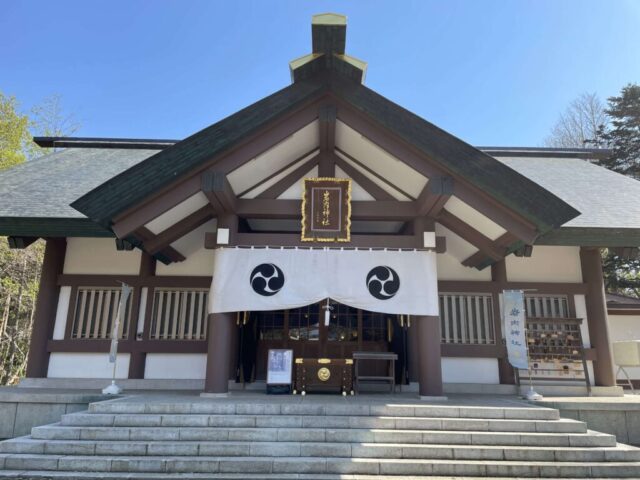 社殿（岩内神社）