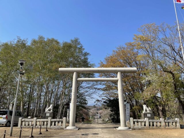 参道→「第三鳥居」②（岩内神社）