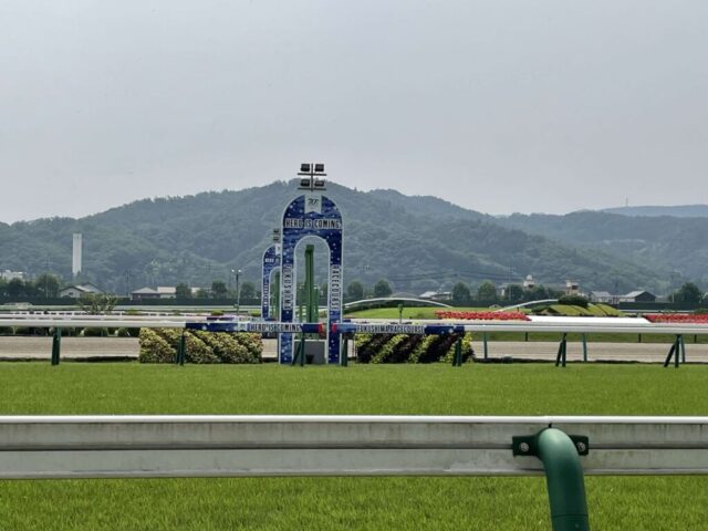 ゴール板（福島競馬場）