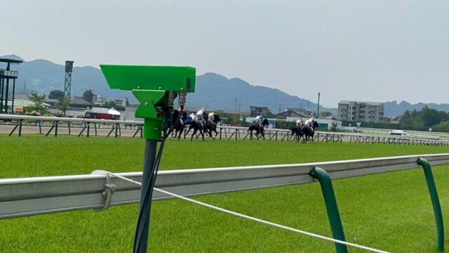 第１Ｒ　障害3歳以上未勝利　2,770メートル（芝）→「出走」②