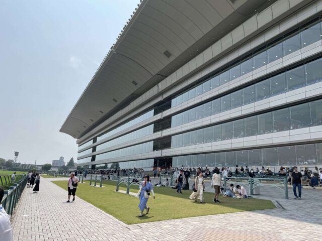 観客席③（福島競馬場）