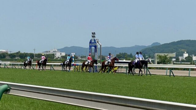 本馬場入場 6R（福島競馬場）