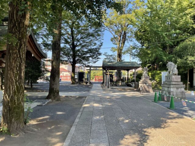 参道→左手（日枝神社）