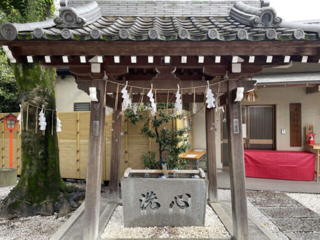 手水舎（蛇窪神社）