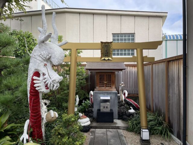 鳥居前（蛇窪龍神社）