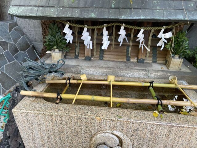 手水舎・末社②（波除神社）