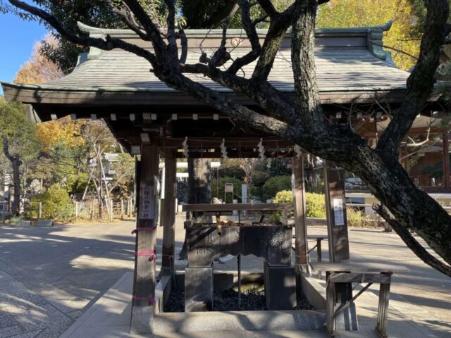 手水舎（鳩森八幡神社）