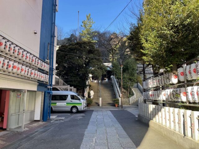 鳥居→「参道」（御田八幡神社）