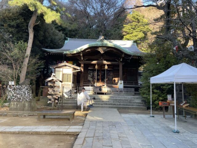 石段 上→「拝殿」（御田八幡神社）