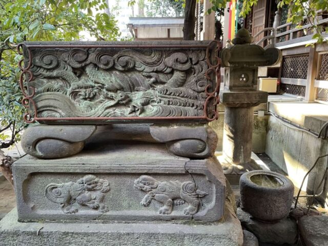 水鉢（御田八幡神社）