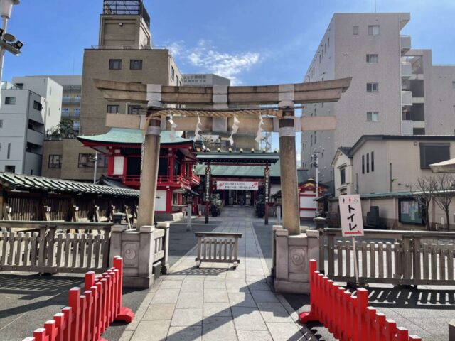 一の鳥居→「二の鳥居」(鷲神社)