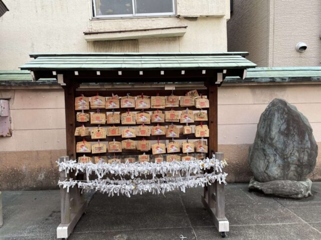 絵馬・正岡子規の句碑(鷲神社)