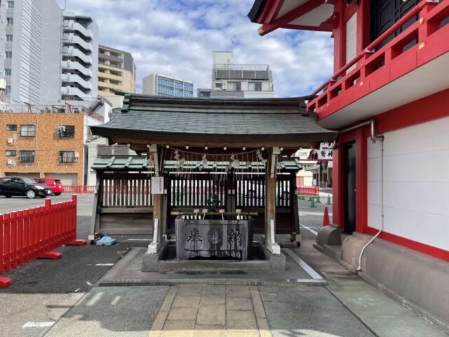 手水舎(鷲神社)