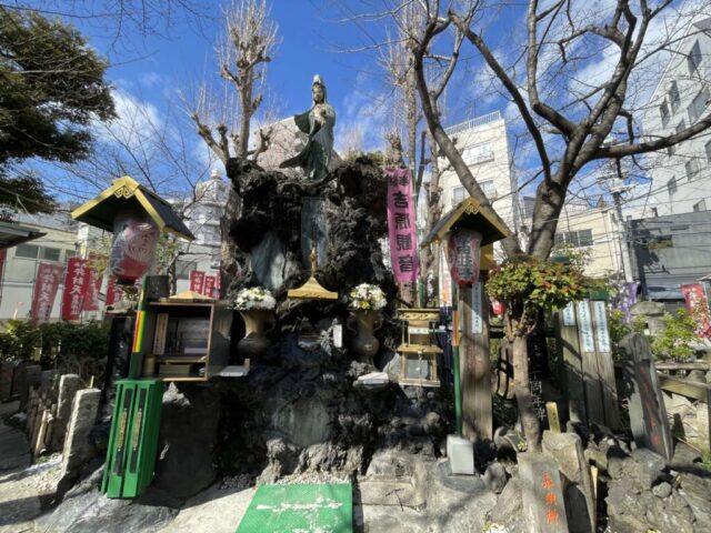 観音像(吉原弁財天)