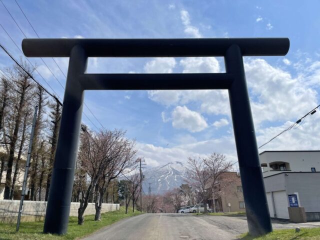 第一の鳥居（岩内神社）