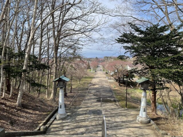第三鳥居前→「第二の鳥居」（岩内神社）