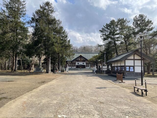 第三鳥居→「社殿」（岩内神社）