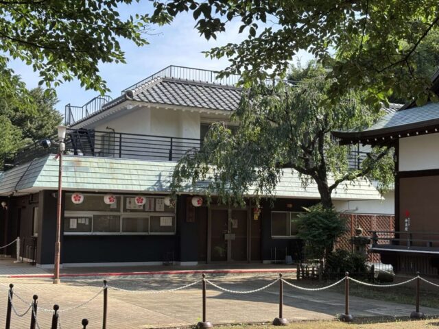 門扉→「授与所」(北野神社)