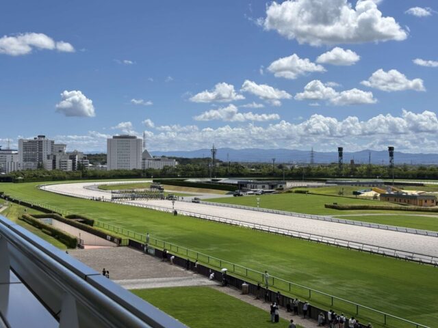 第2R 3歳未勝利 1,800メートル(ダート)→「発走準備」