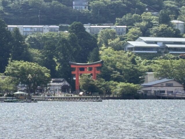 第一鳥居(箱根神社)