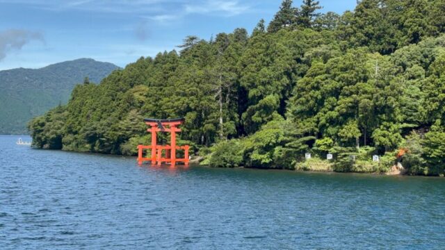 遊覧船→「平和の鳥居」②