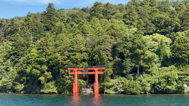 遊覧船→「平和の鳥居」④