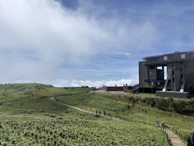 ←ロープウェー乗り場②（駒ヶ岳山頂）