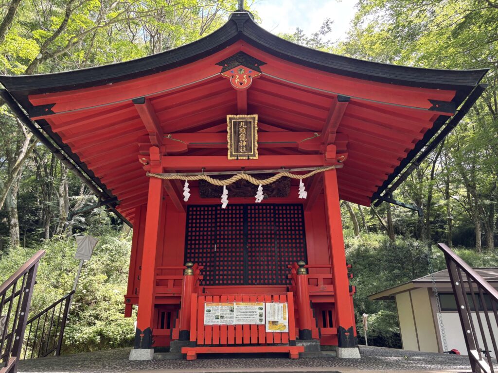 社殿（九頭龍神社）
