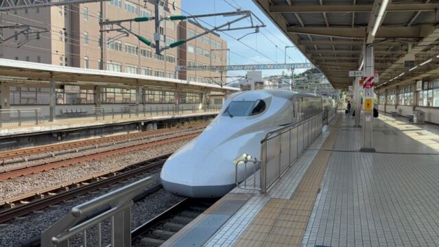 JR新幹線(こだま726号)
