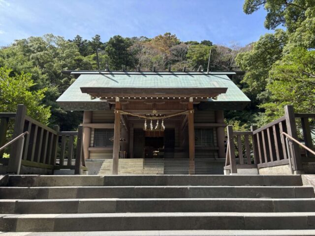 拝殿(安房神社)