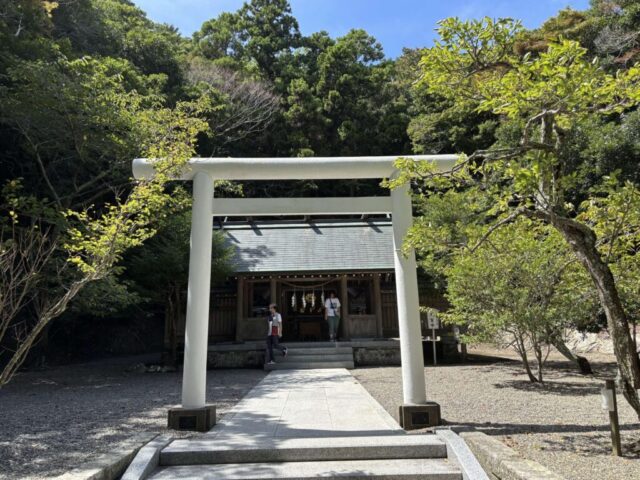 「下の宮」鳥居(安房神社)