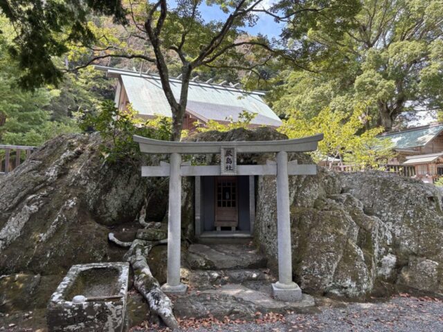 厳島社(安房神社)
