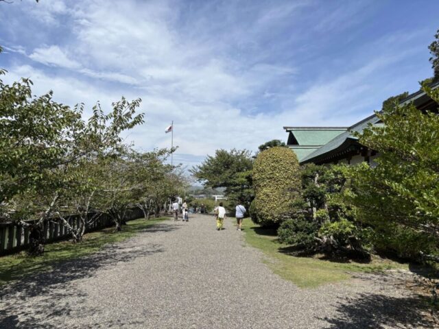 第二鳥居→「参道」(安房神社)