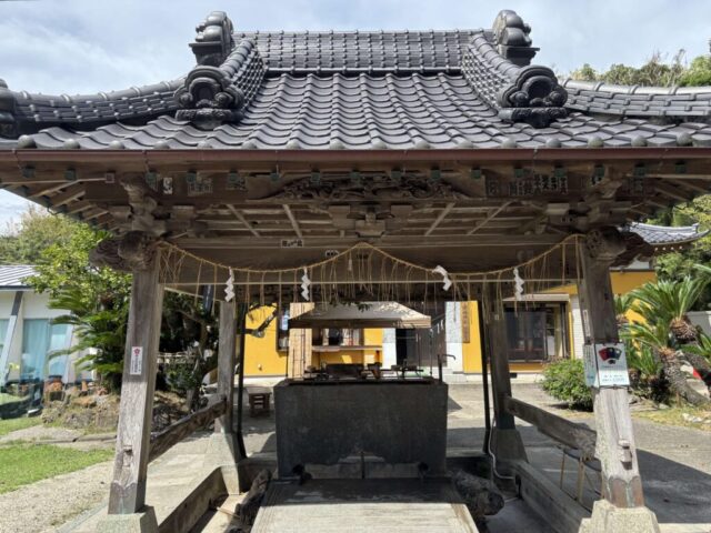 手水舎(洲崎神社)