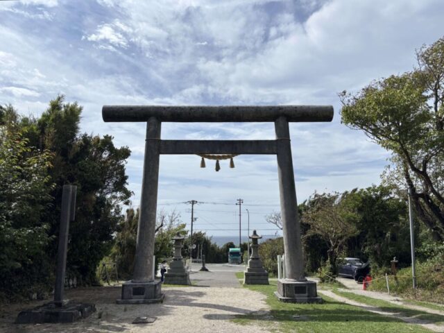 参道→「鳥居」(洲崎神社)