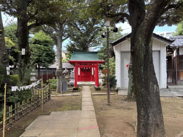 参道→「稲荷神社」（北野神社）