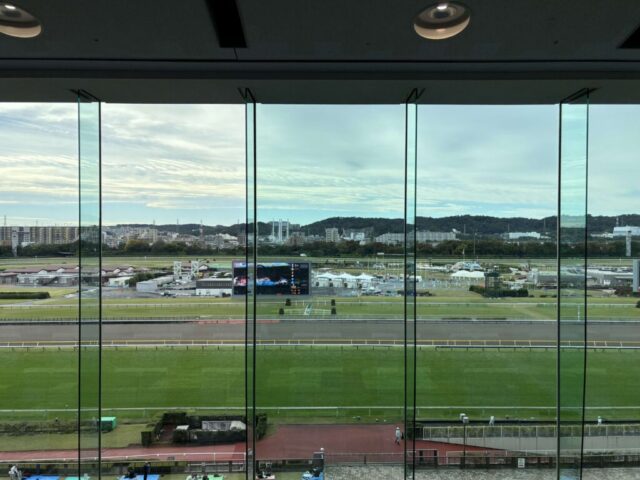 指定席→「正面」（東京競馬場）