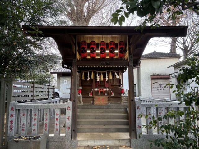 境内社③（瀧野川八幡神社）