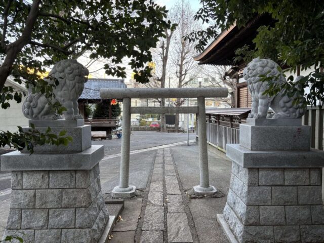 境内社⑤（瀧野川八幡神社）