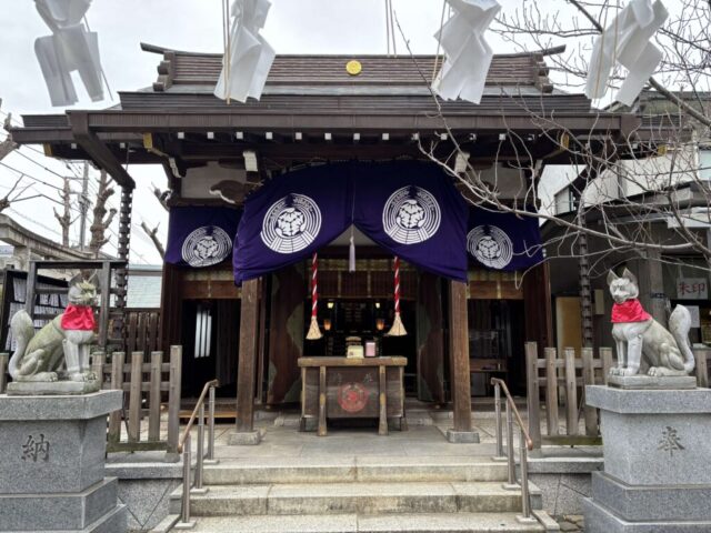 拝殿（飛木稲荷神社）