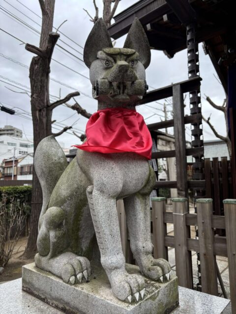 神狐②（飛木稲荷神社）