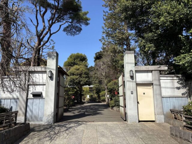 入り口？（井草八幡宮）