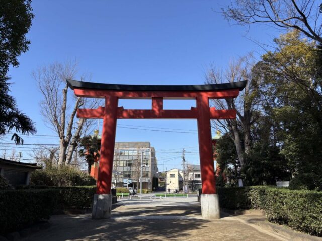 北参道→「北鳥居」（井草八幡宮）