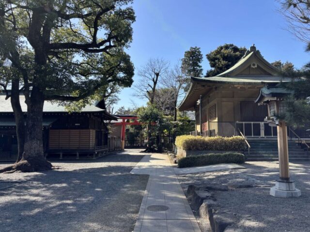 参道（井草八幡宮）