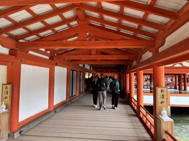 廻廊（厳島神社）